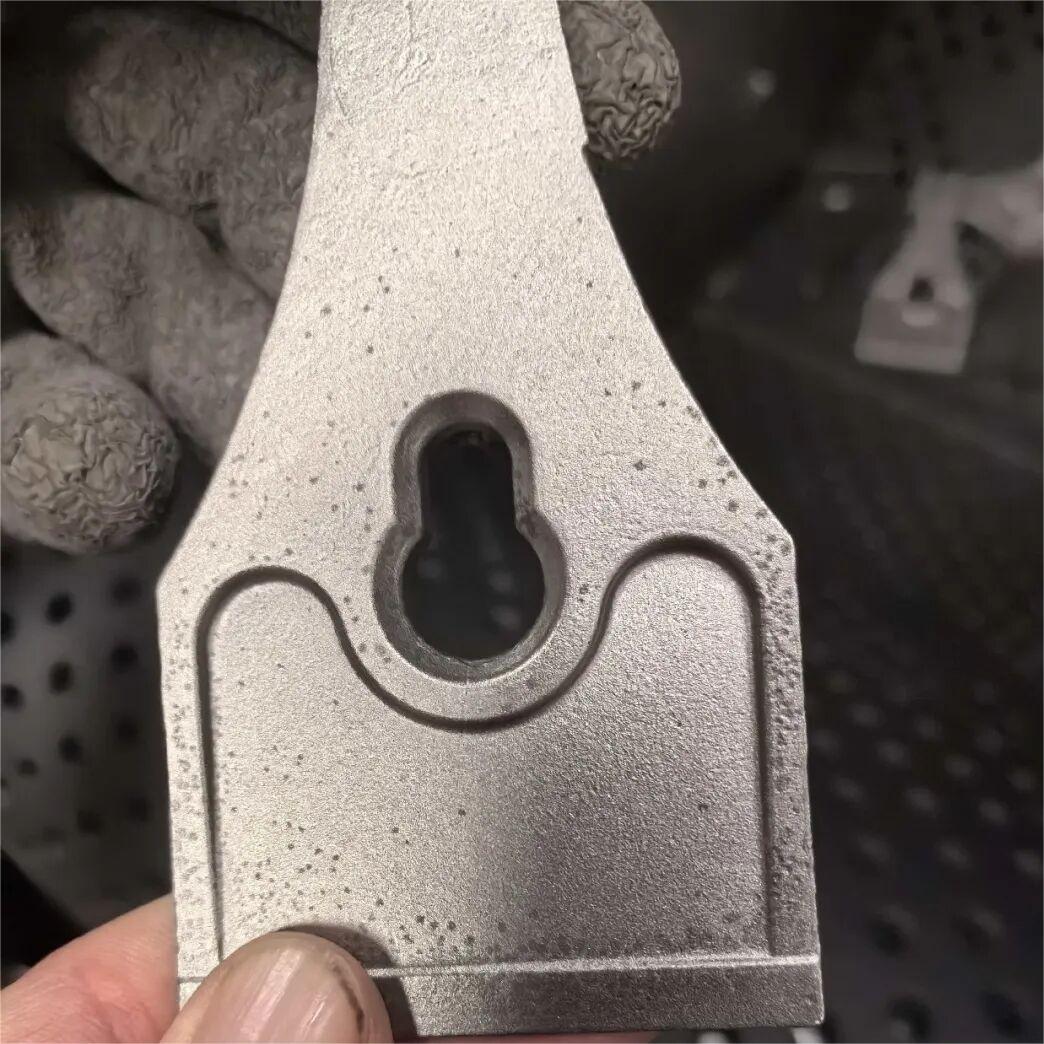 Herstellung von Teilen aus Edelstahl 410 mit Kieselsol, Gewicht 205 Gramm, mit oberflächlichen Oxidationsflecken, Defekten: Ursachen und Lösungen